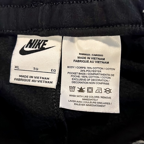 Nike Black and Orange Swoosh Logo Jogger Sweat Shorts Youth Sz XL - Picture 10 of 11